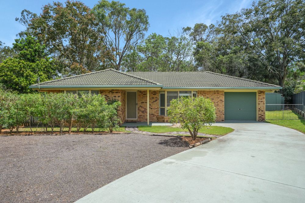 4 bedrooms House in 10 Hayman Court CLINTON QLD, 4680