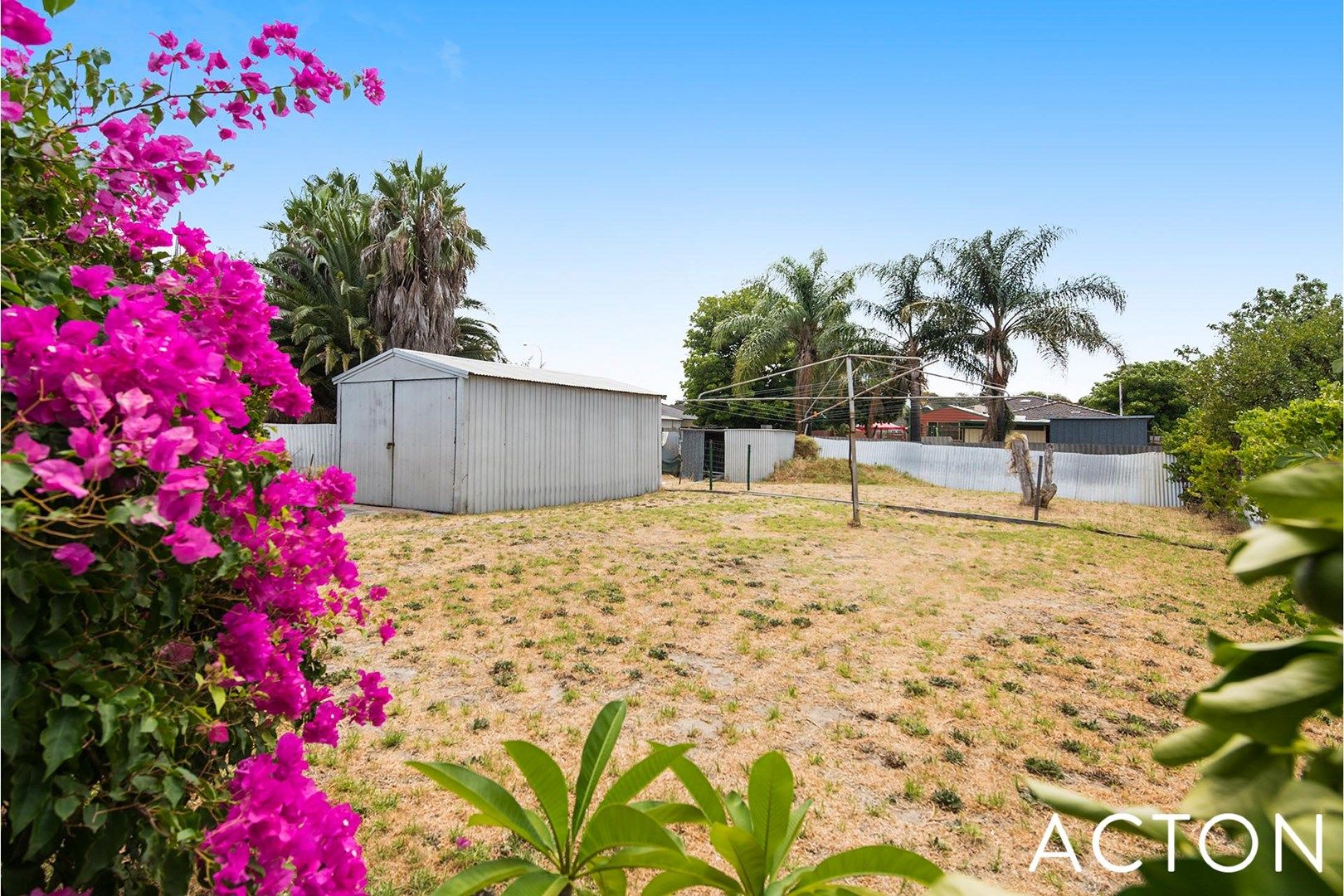 15 Toledo Close, Cannington WA 6107, Image 0