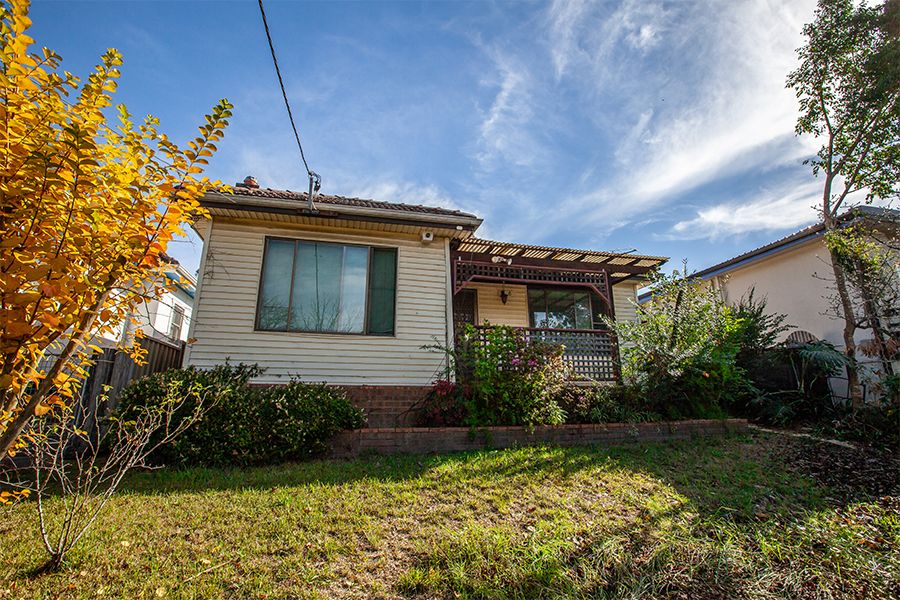 8 Casula Road, Casula NSW 2170, Image 0