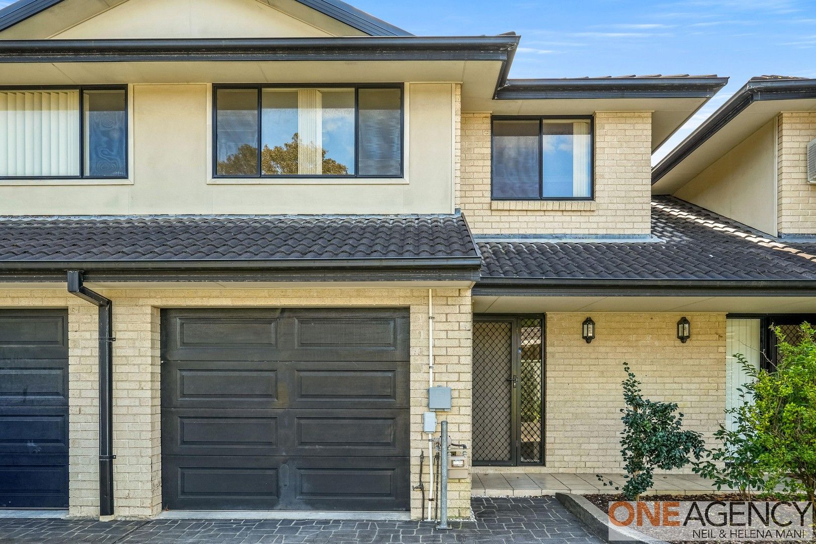 3 bedrooms Townhouse in 8/297A Henry Parry Drive WYOMING NSW, 2250