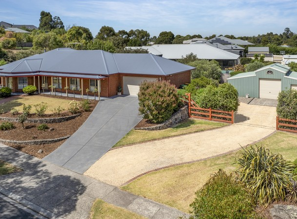 63 Laurimar Hill Drive, Doreen VIC 3754