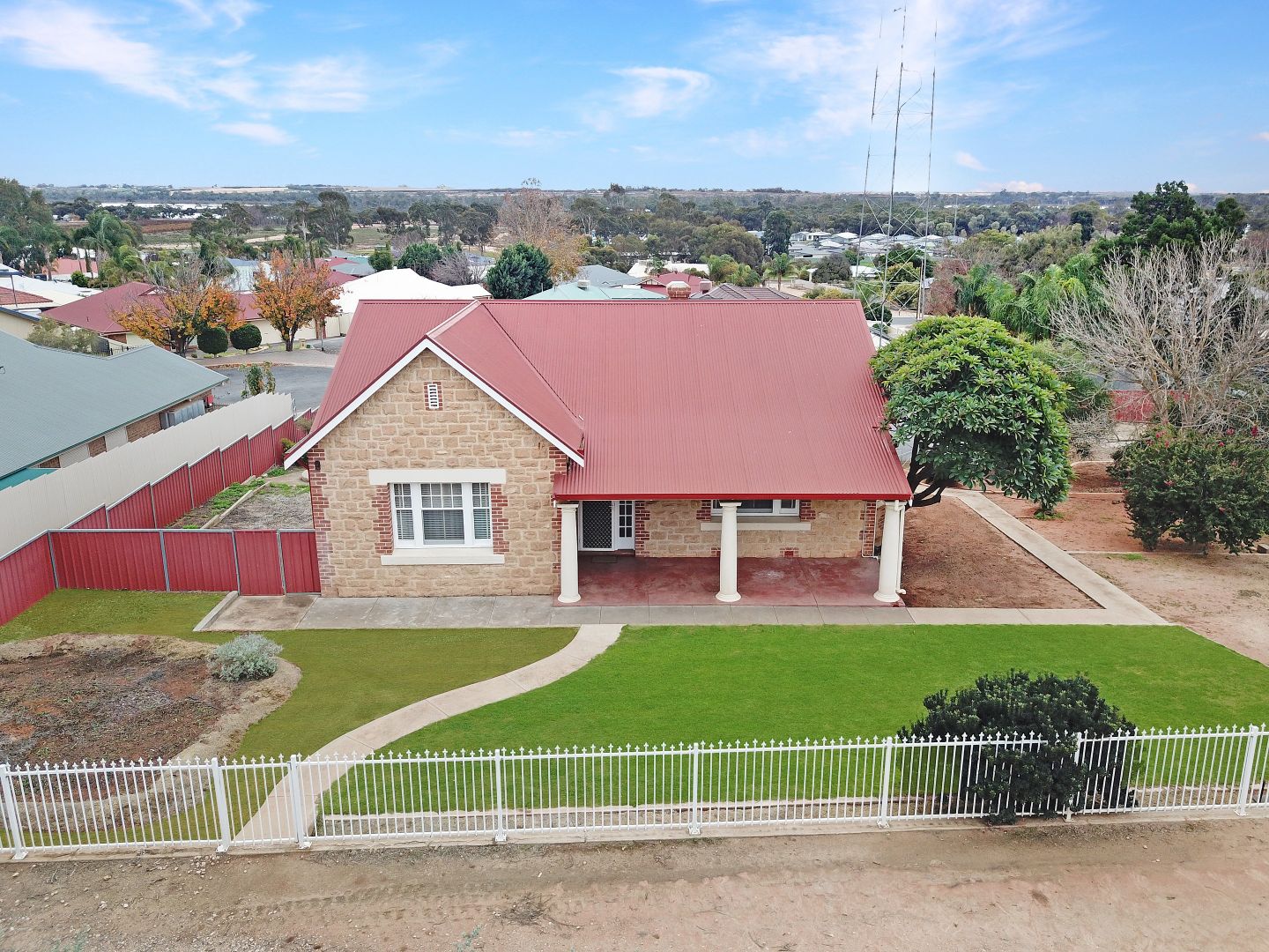 2 West Road, Waikerie SA 5330, Image 1