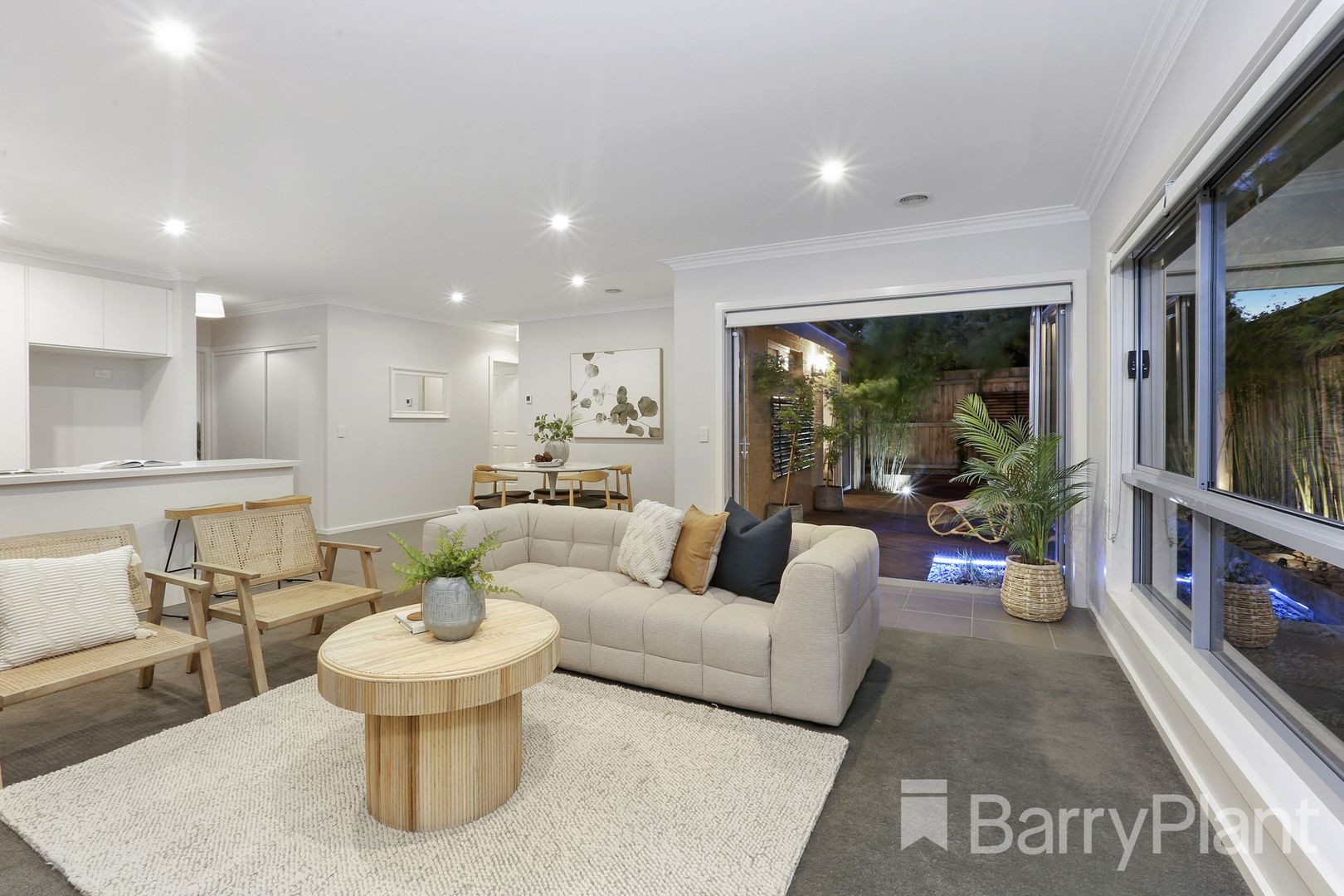 2/18 Summit Avenue, Belmont VIC 3216, Image 1