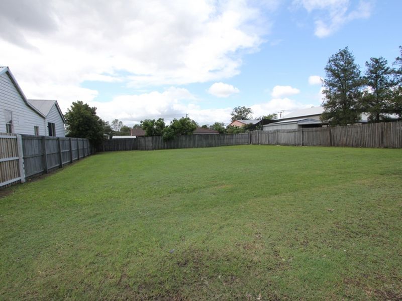 62 Queen Street, BLACKSTONE QLD 4304, Image 0