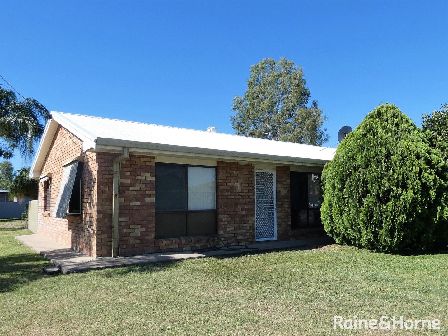 2 bedrooms Apartment / Unit / Flat in  MOREE NSW, 2400