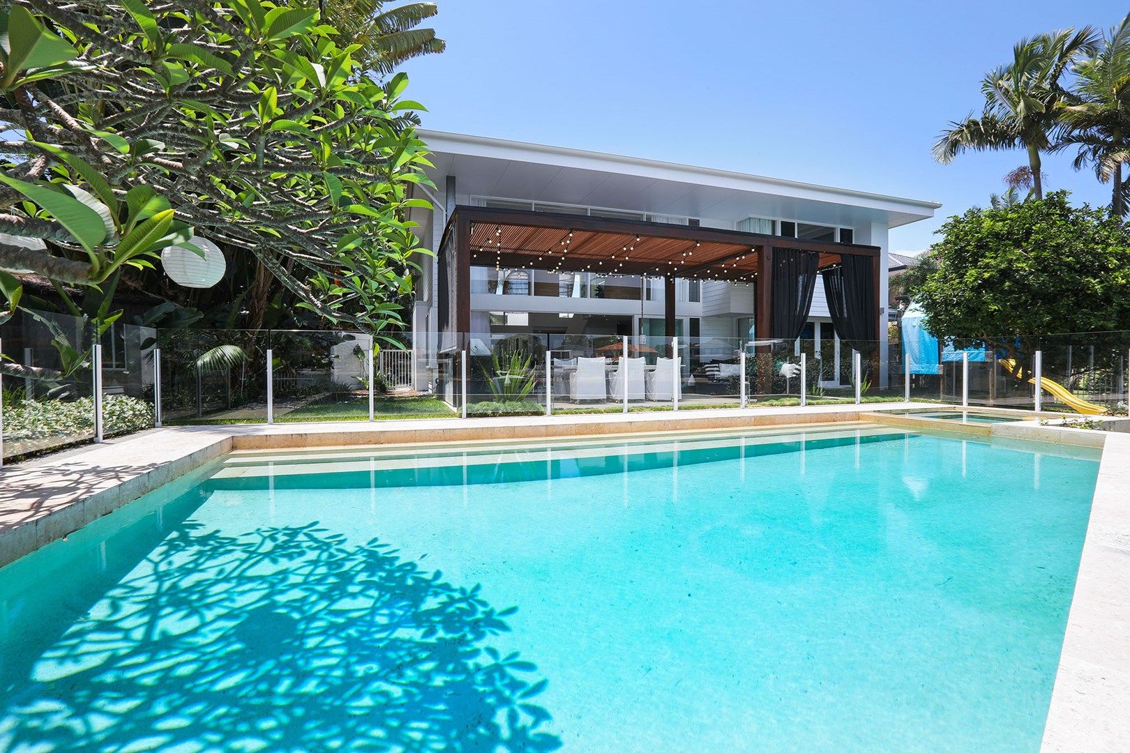 32 Naples Avenue, Isle Of Capri QLD 4217, Image 0