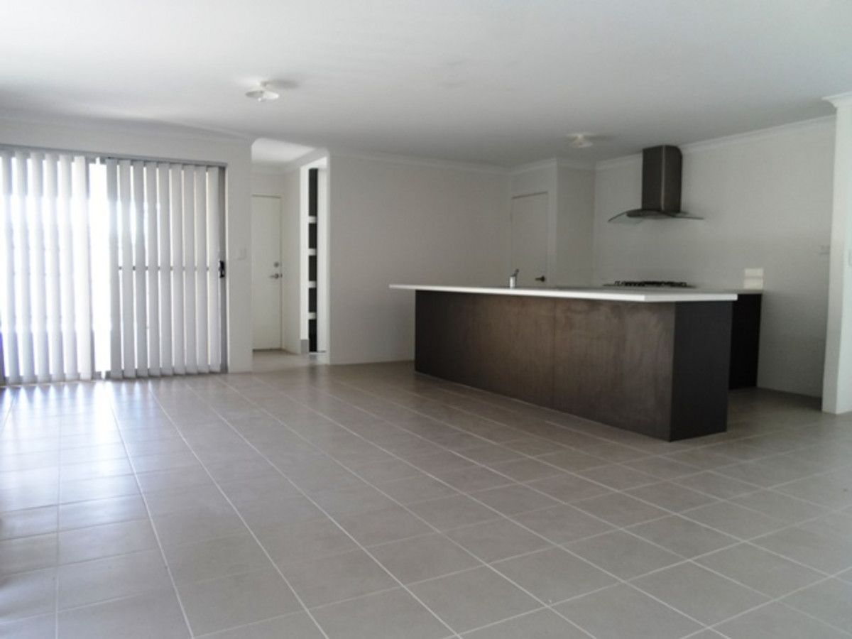 4 bedrooms House in 26 Beachside Parade YANCHEP WA, 6035