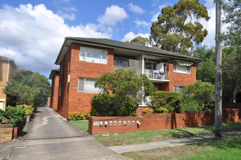 2 bedrooms Apartment / Unit / Flat in 2/92 Leylands Parade BELMORE NSW, 2192