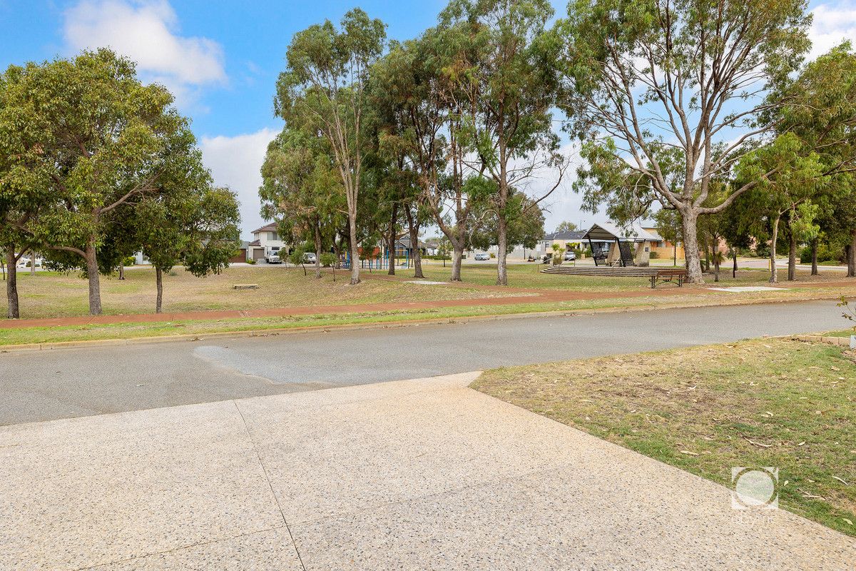 11 Platypus Parkway, Beeliar WA 6164, Image 2