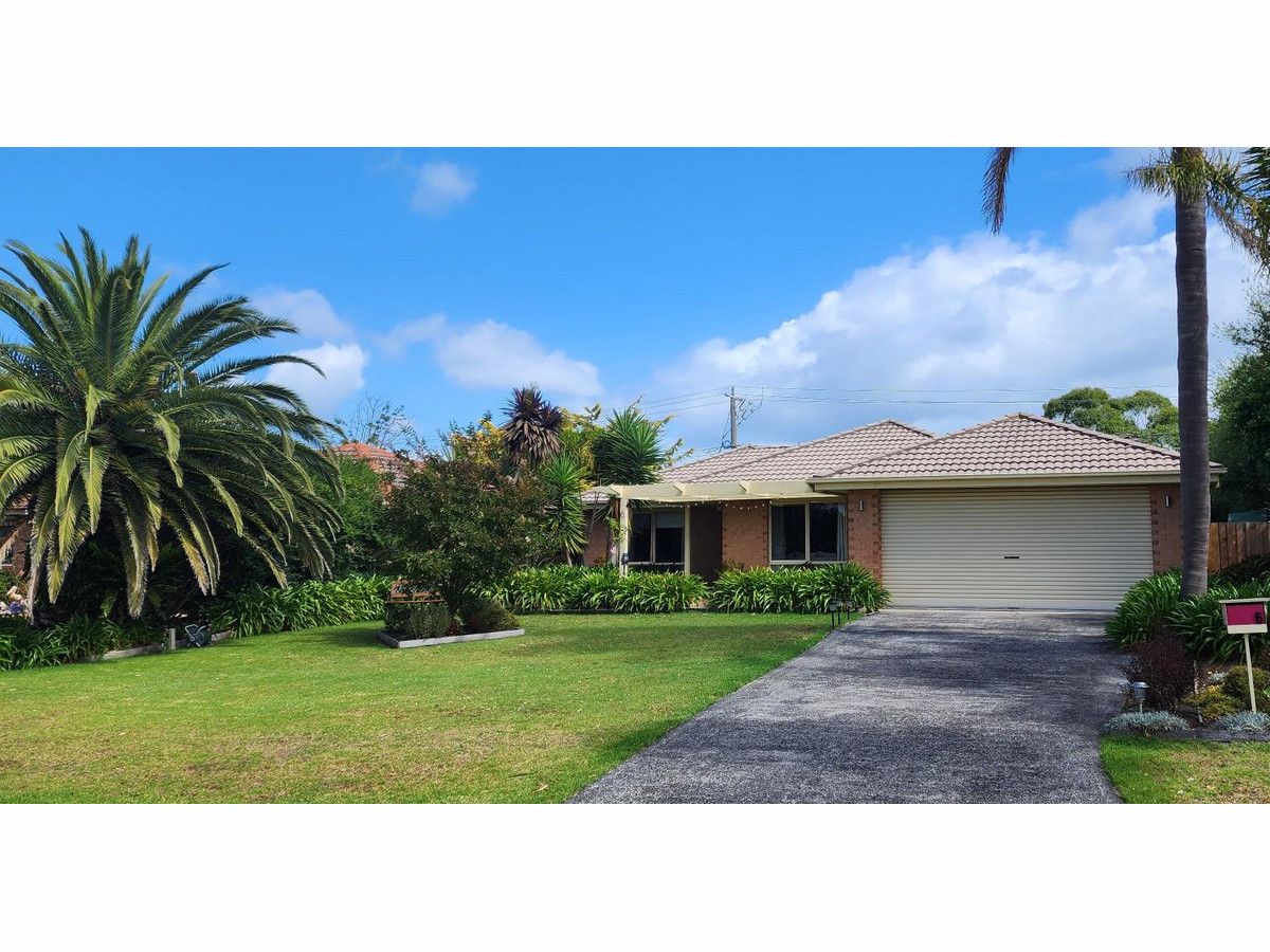 3 bedrooms House in 6 Fairway Lane SAFETY BEACH VIC, 3936