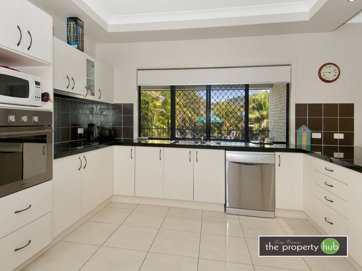 14 Lake Breeze Drive, Windaroo QLD 4207, Image 0