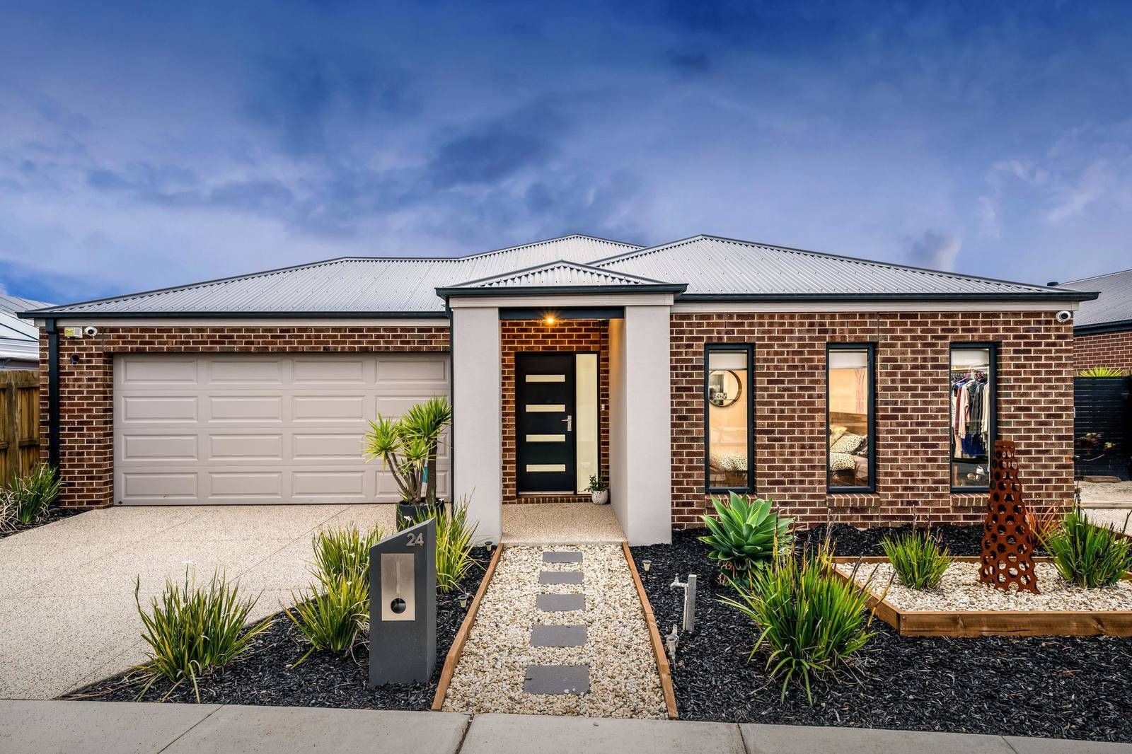 24 Blake Drive, Leopold VIC 3224, Image 2