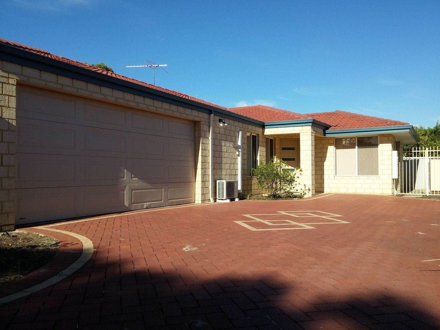 4 bedrooms House in 72A Epsom Avenue BELMONT WA, 6104