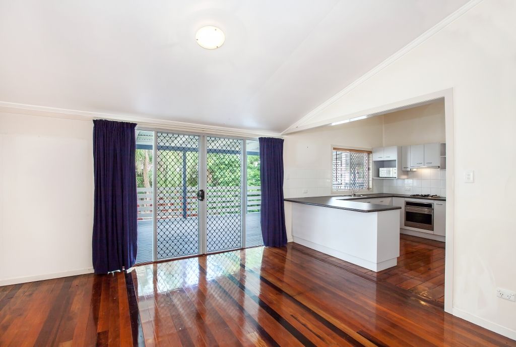 35 Geelong Street, East Brisbane QLD 4169 House For Rent 650 Domain