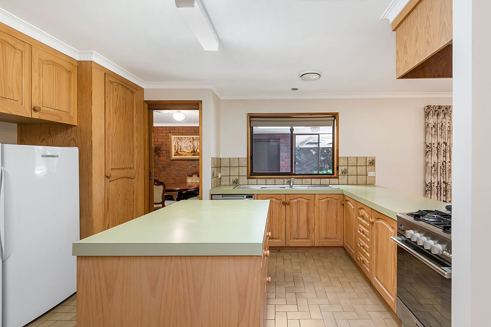 21 Eastern Road, Strathdale VIC 3550, Image 2