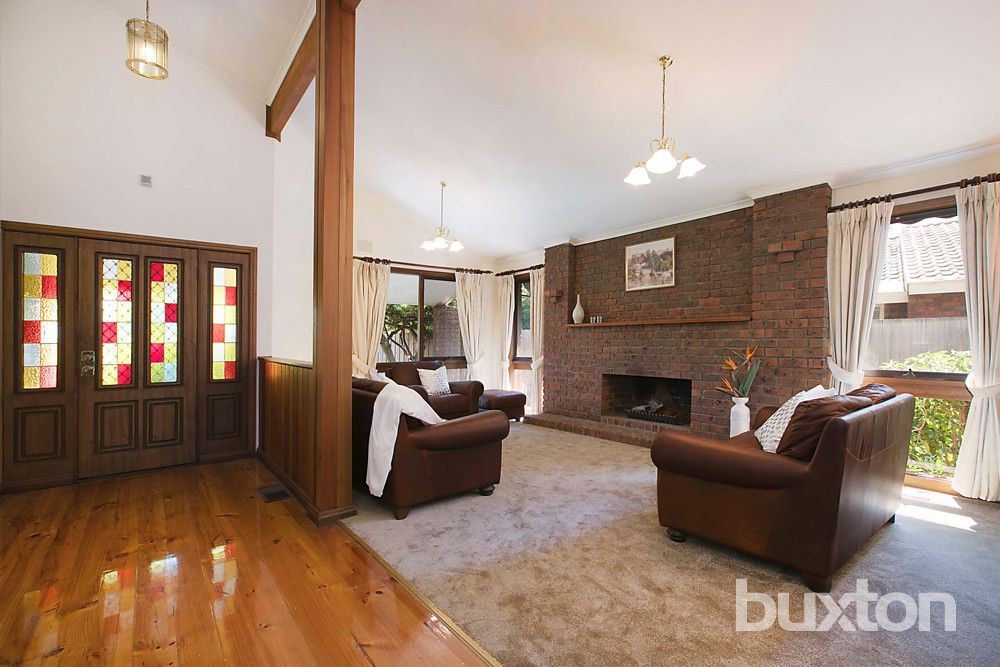 11 Dimar Court, Dingley Village VIC 3172, Image 2