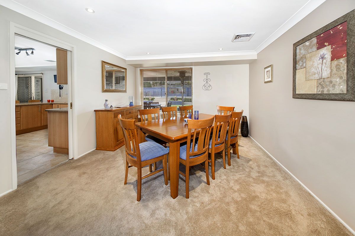 127 Brushwood Drive, Alfords Point NSW 2234, Image 2