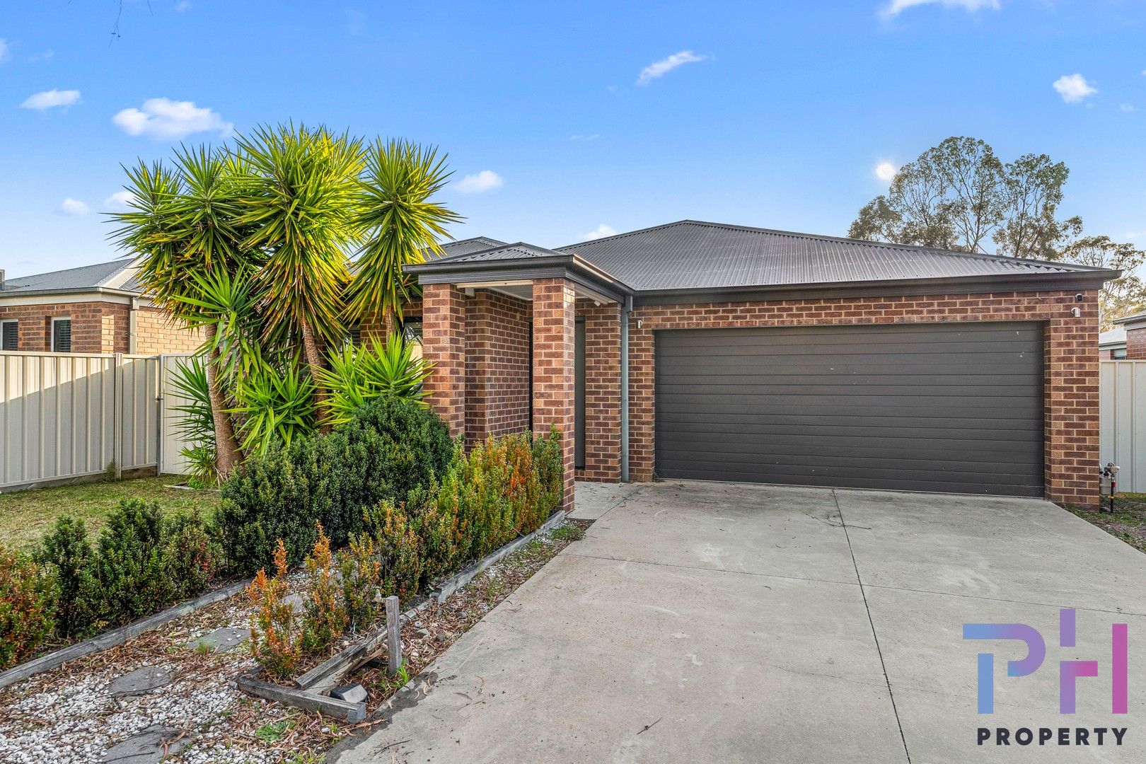 3 bedrooms House in 29 Barnett Drive KANGAROO FLAT VIC, 3555