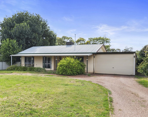 143 Mackenzie Street West, Golden Square VIC 3555