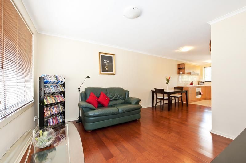 1/88 The Avenue, SPOTSWOOD VIC 3015, Image 2