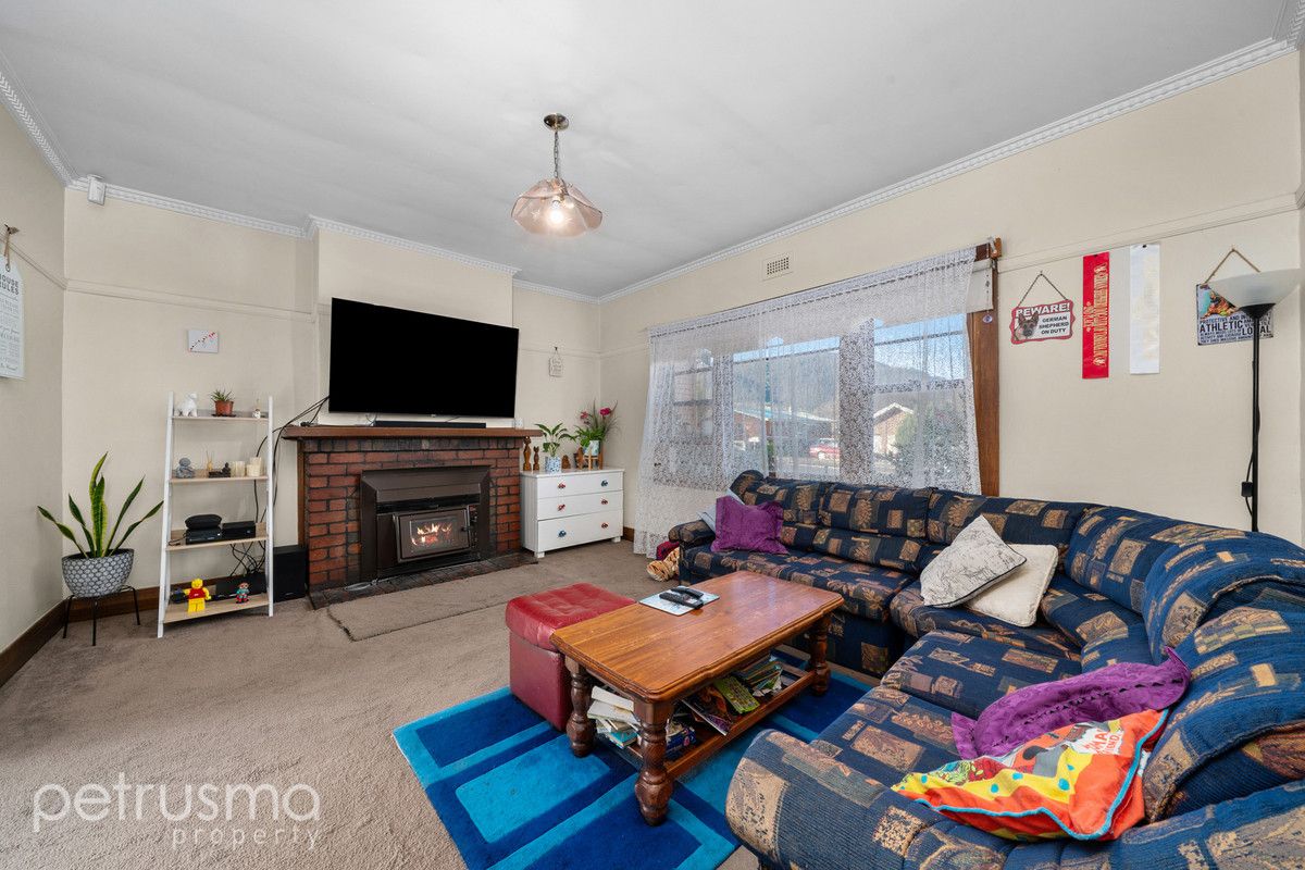 11 Bathurst Street, New Norfolk TAS 7140, Image 2