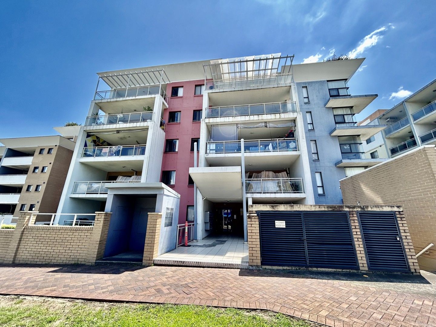2 bedrooms Apartment / Unit / Flat in 13/21-29 Third Avenue BLACKTOWN NSW, 2148