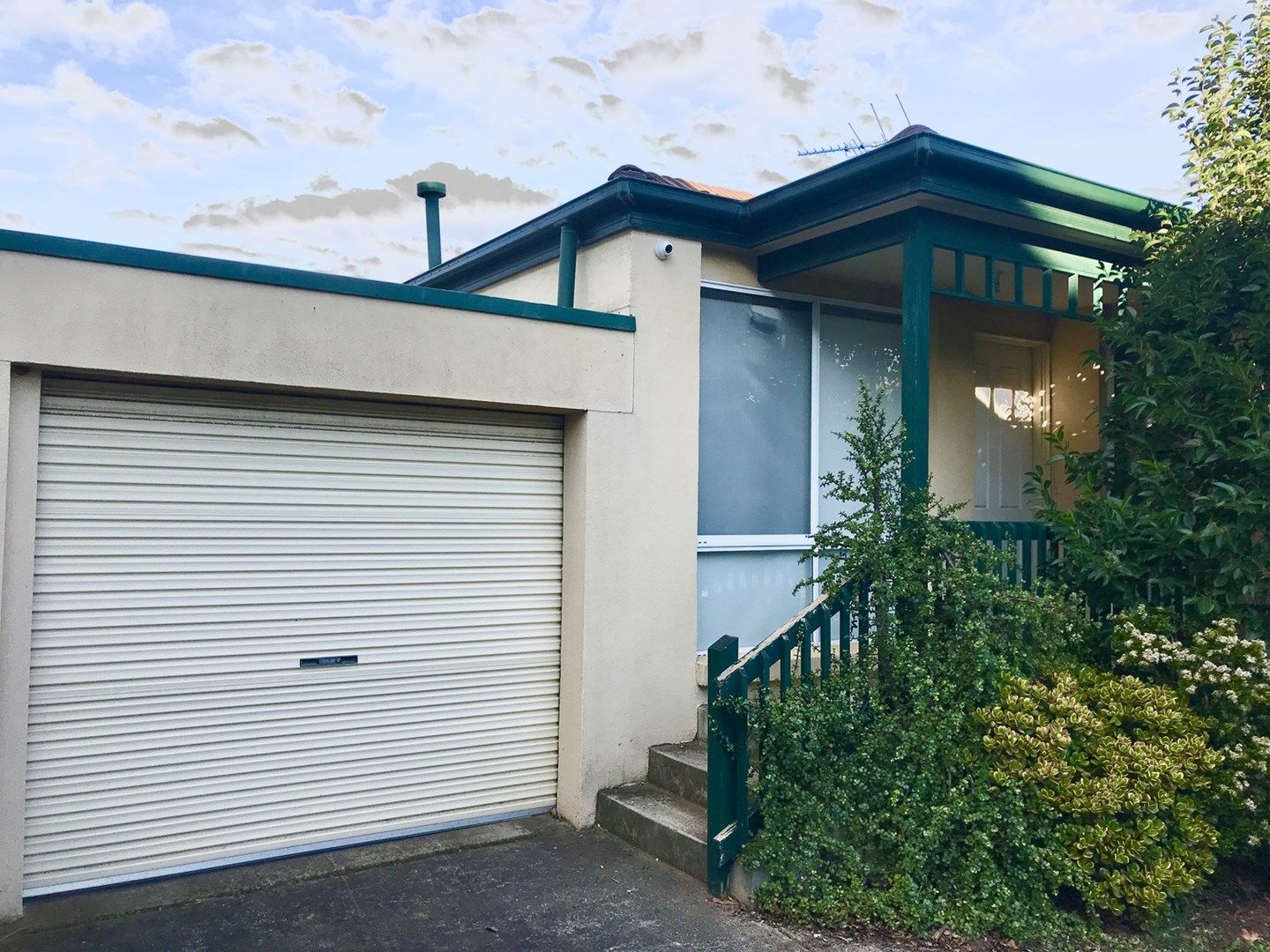 2 bedrooms Apartment / Unit / Flat in 74B Middleton Street HIGHETT VIC, 3190