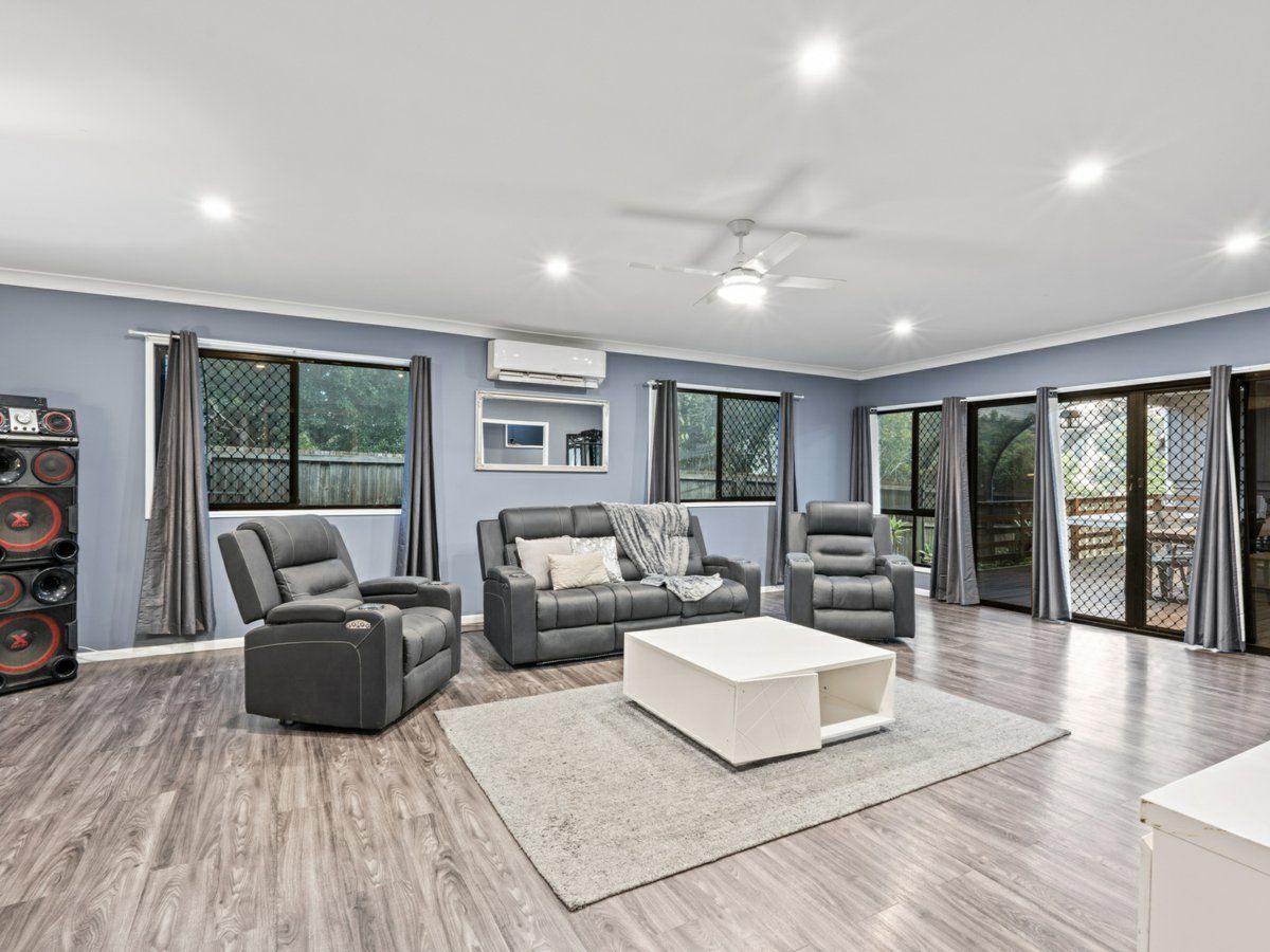 10 Yarraga Avenue, Ellen Grove QLD 4078, Image 2