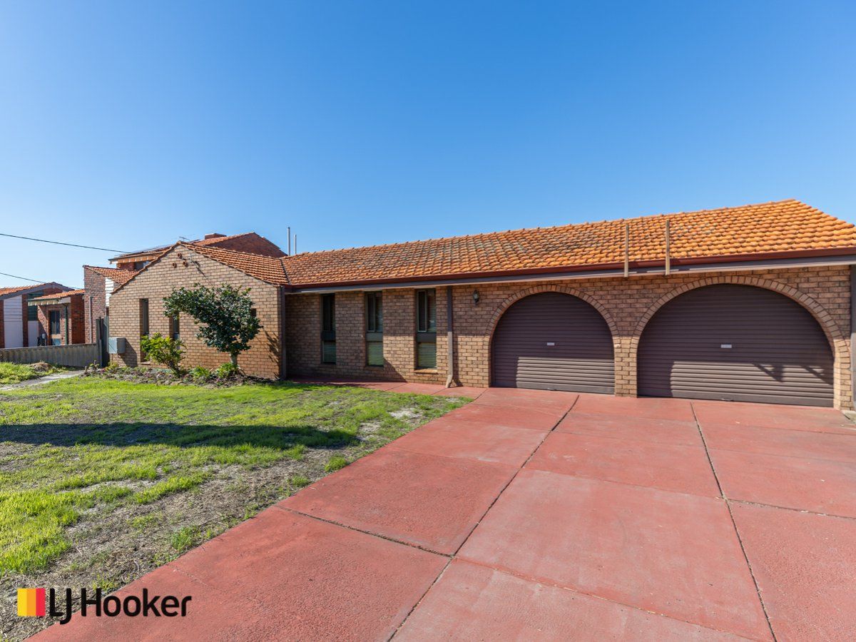 4 bedrooms House in 8 Ilina Court WILLETTON WA, 6155