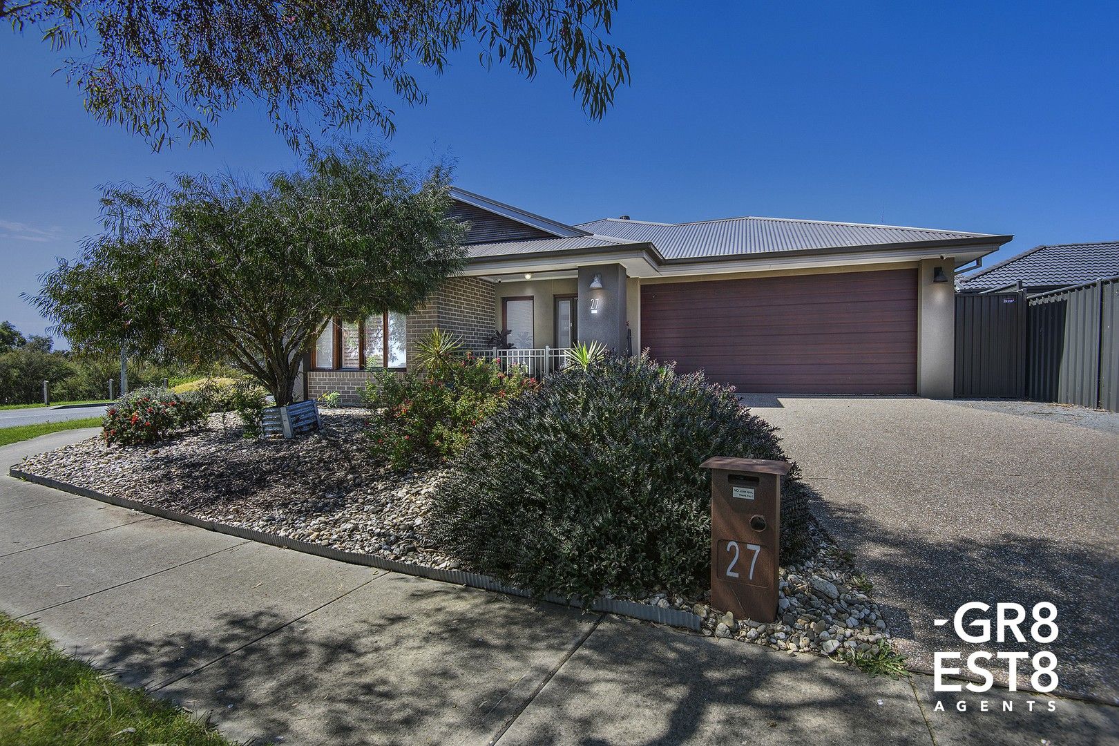 4 bedrooms House in 27 OLYMPUS CRESCENT CRANBOURNE WEST VIC, 3977