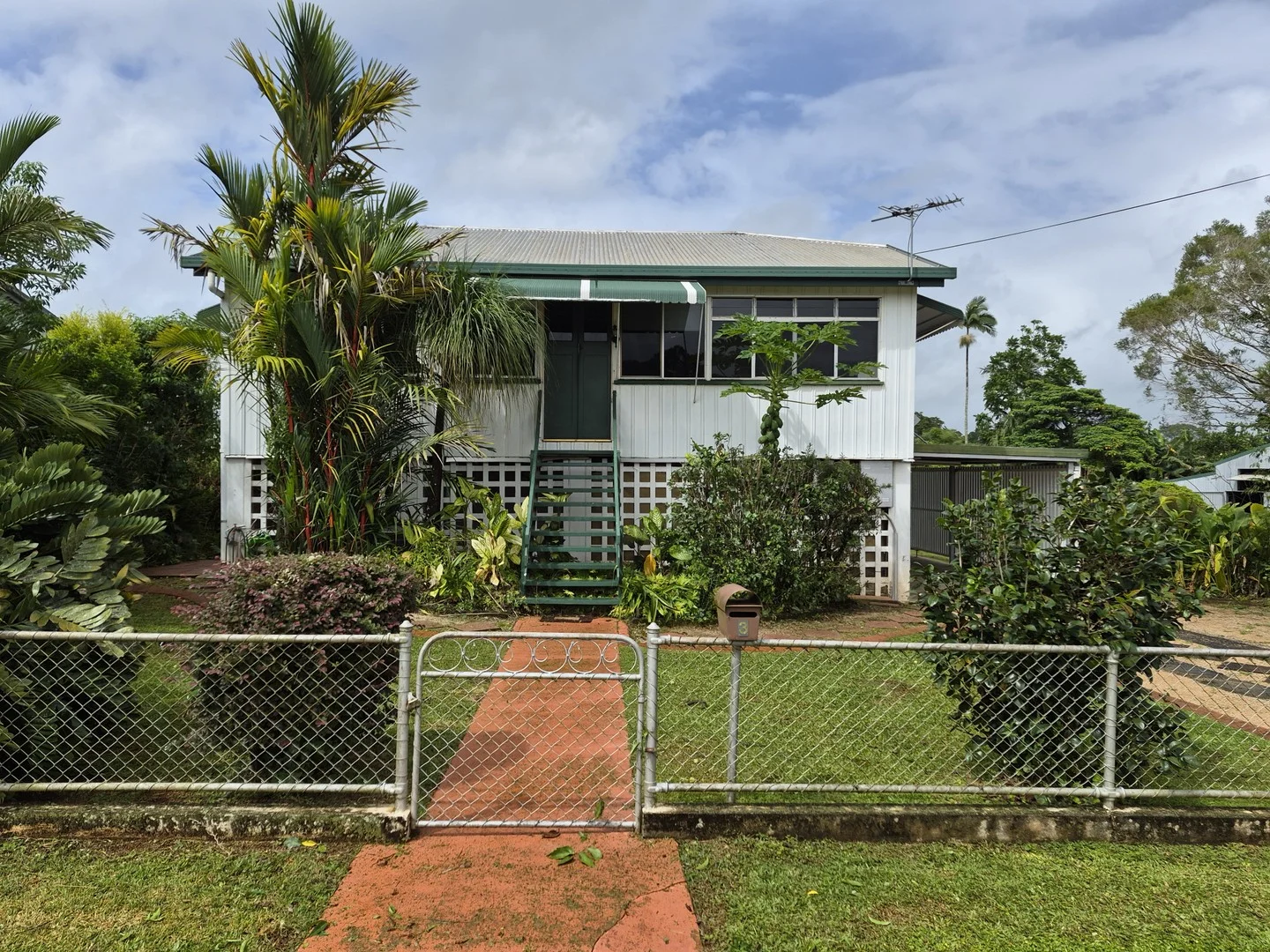 3 Middle Avenue, South Johnstone QLD 4859