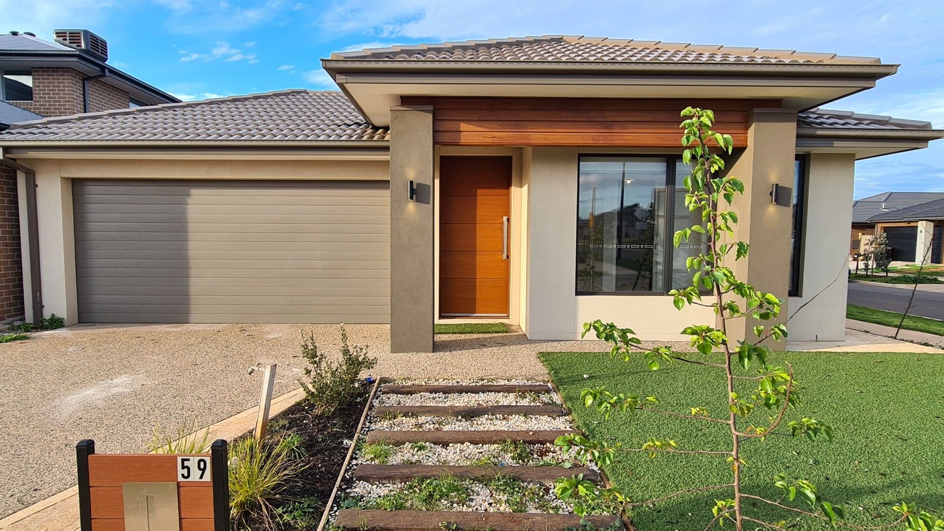 2 bedrooms House in 59 Sadie Avenue THORNHILL PARK VIC, 3335