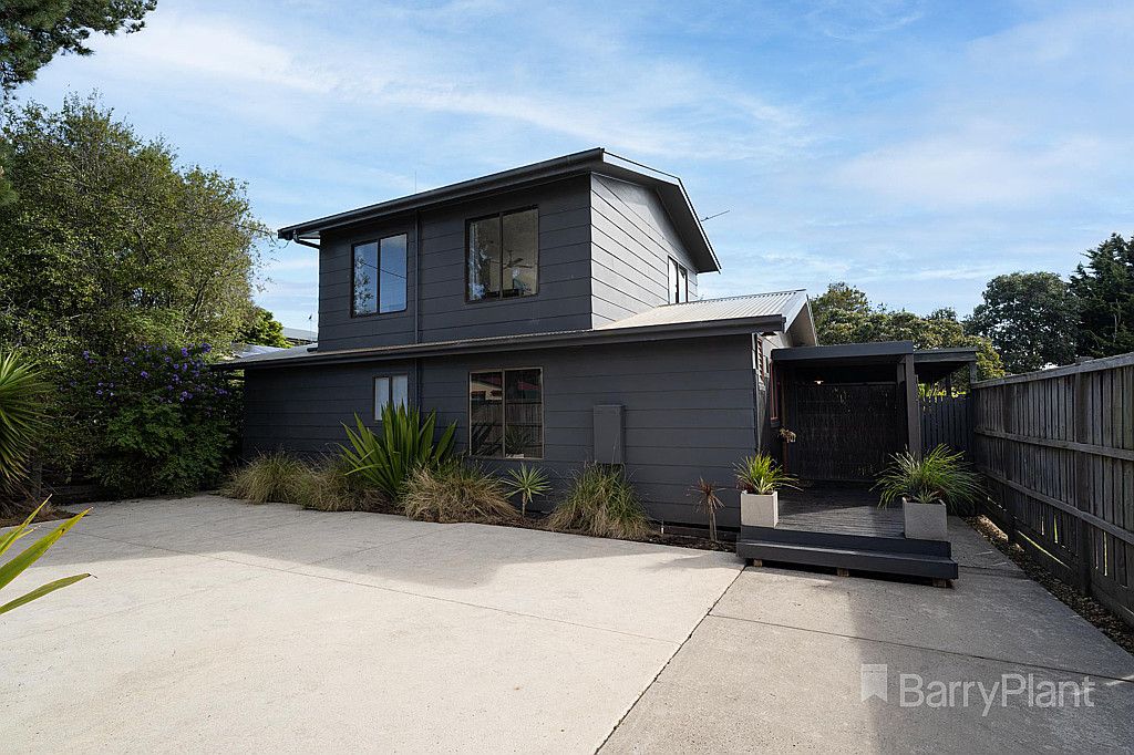 3 bedrooms House in 10 Bayview Drive COWES VIC, 3922