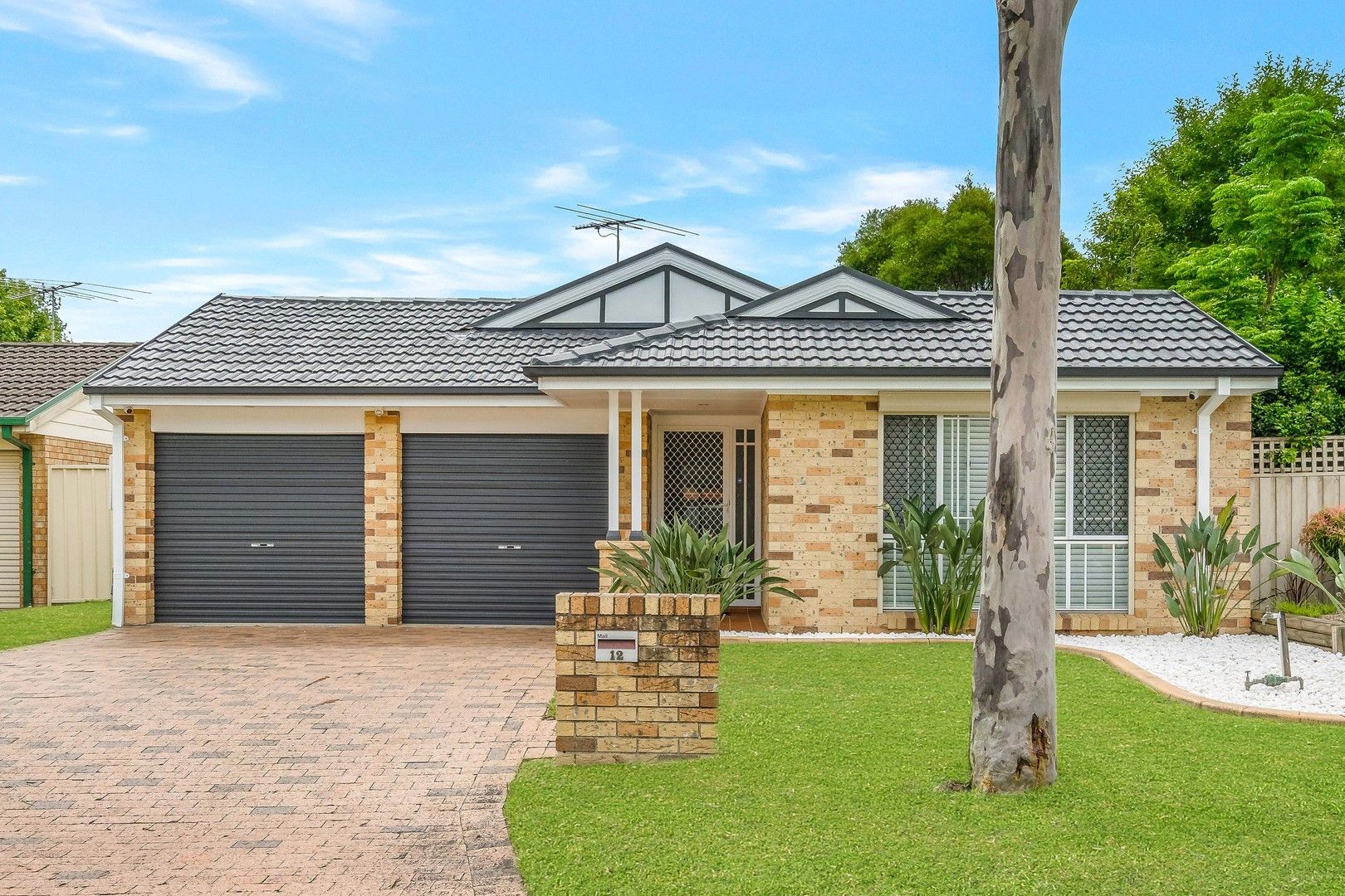 12 Gatley Court, Wattle Grove NSW 2173, Image 0