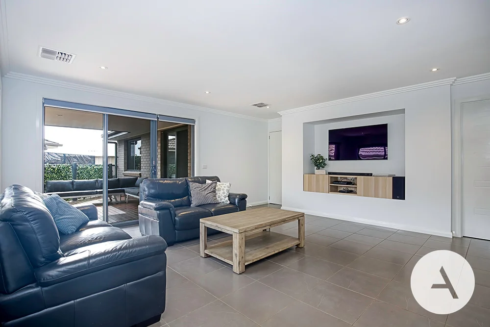 Additional image 5 of 32 Overall Ave, Casey ACT 2913