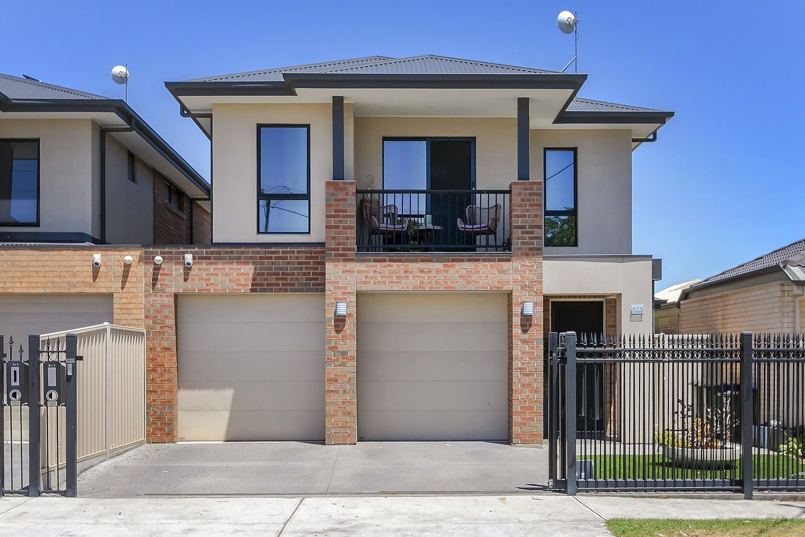 4 bedrooms House in 2/1 Claire Street WOODVILLE WEST SA, 5011