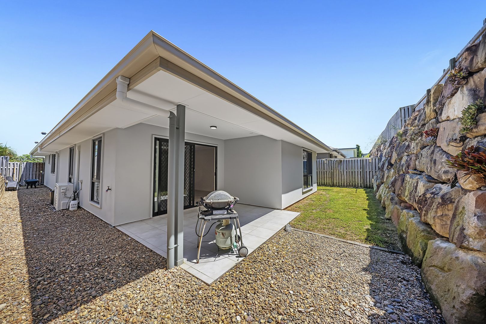 22 Aspect St, Pimpama QLD 4209, Image 2