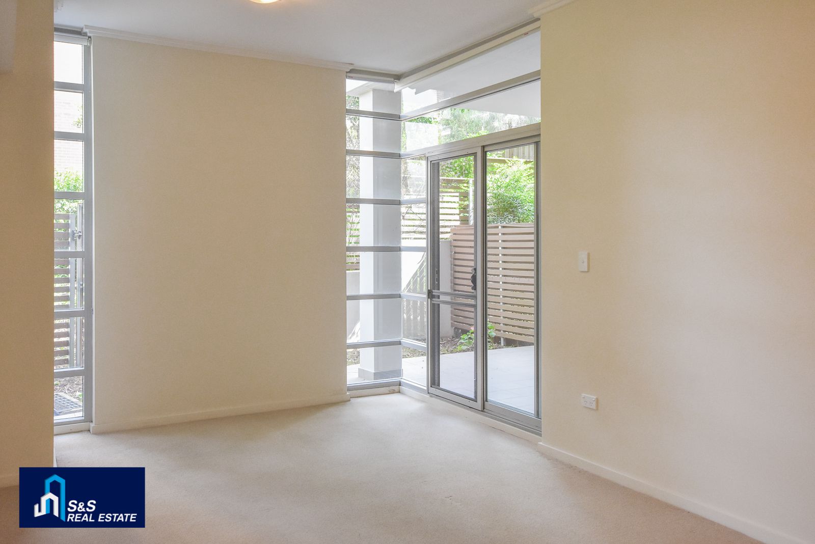 1 bedrooms Apartment / Unit / Flat in 3/6-8 Drovers Way LINDFIELD NSW, 2070