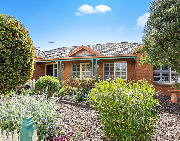 34 Mulquiney Crescent, Highton VIC 3216