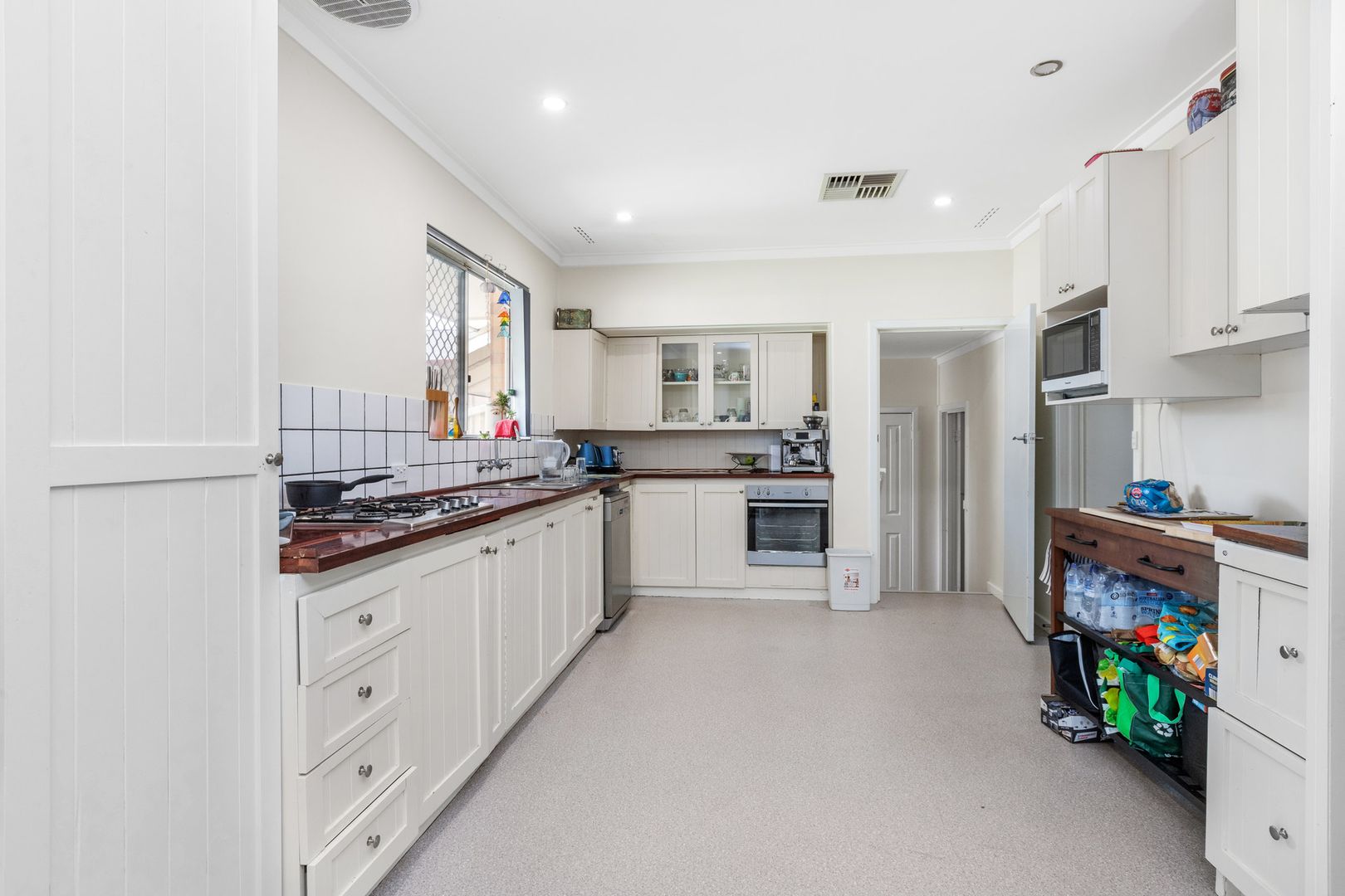 152 Fendam Street, Warnbro WA 6169, Image 2