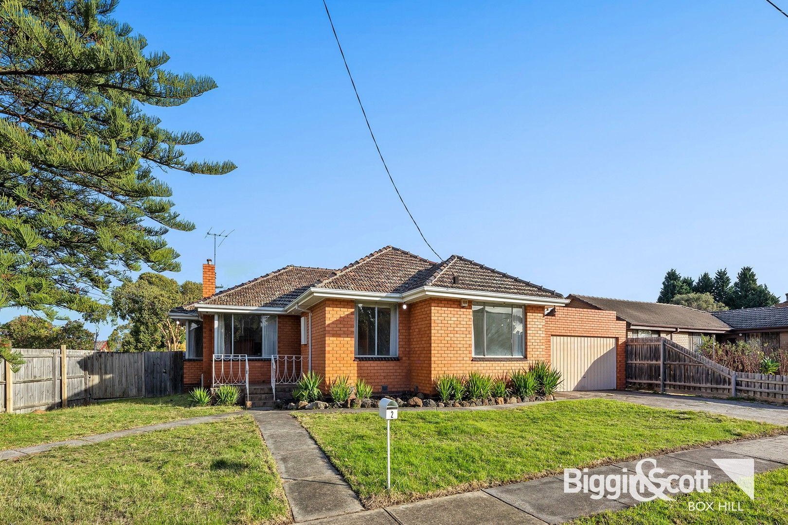 2 Banbury Street, Burwood East VIC 3151, Image 0