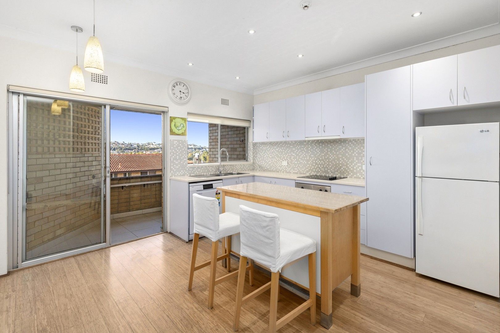 3 749 pittwater road dee why