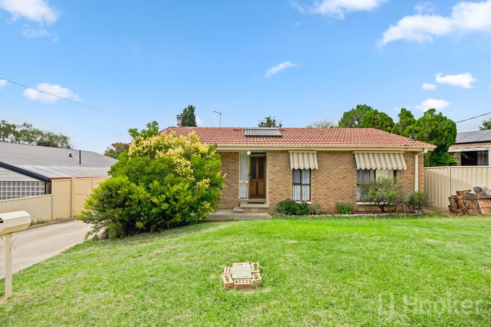 10 Sassafras Crescent, Karabar NSW 2620, Image 0