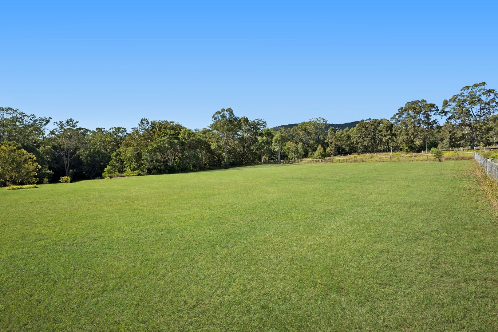 2 Madison Place, Camp Mountain QLD 4520, Image 2