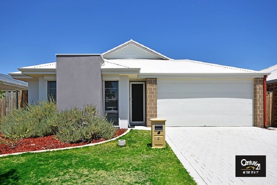 5 Redland Lane, Ellenbrook WA 6069