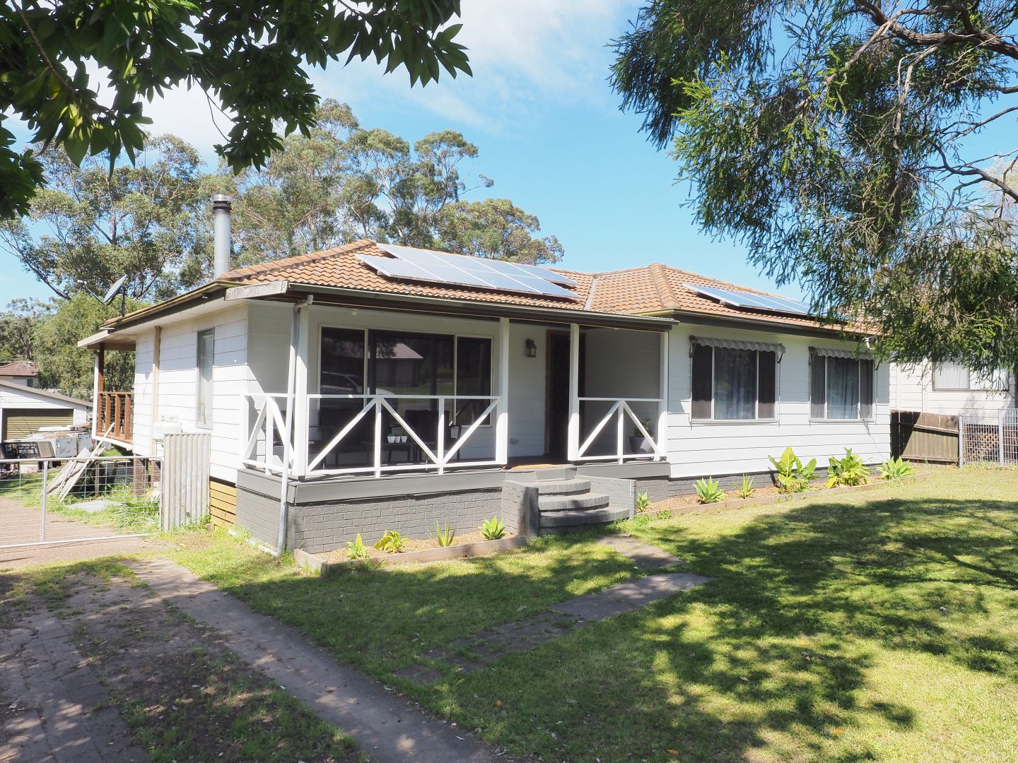 23 Throckmorton Street, Killingworth NSW 2278, Image 1