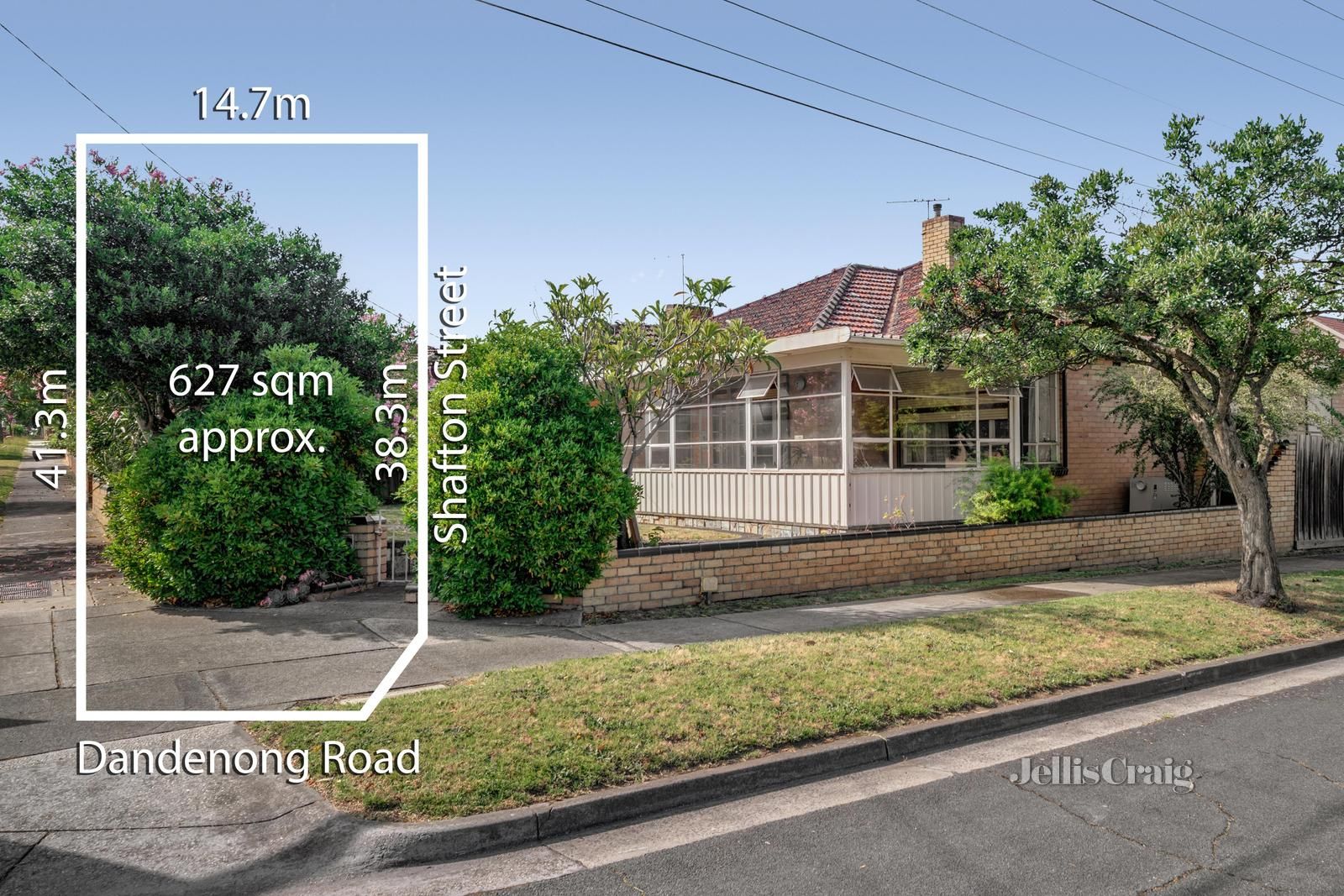 3 bedrooms House in 1586 Dandenong Road HUNTINGDALE VIC, 3166