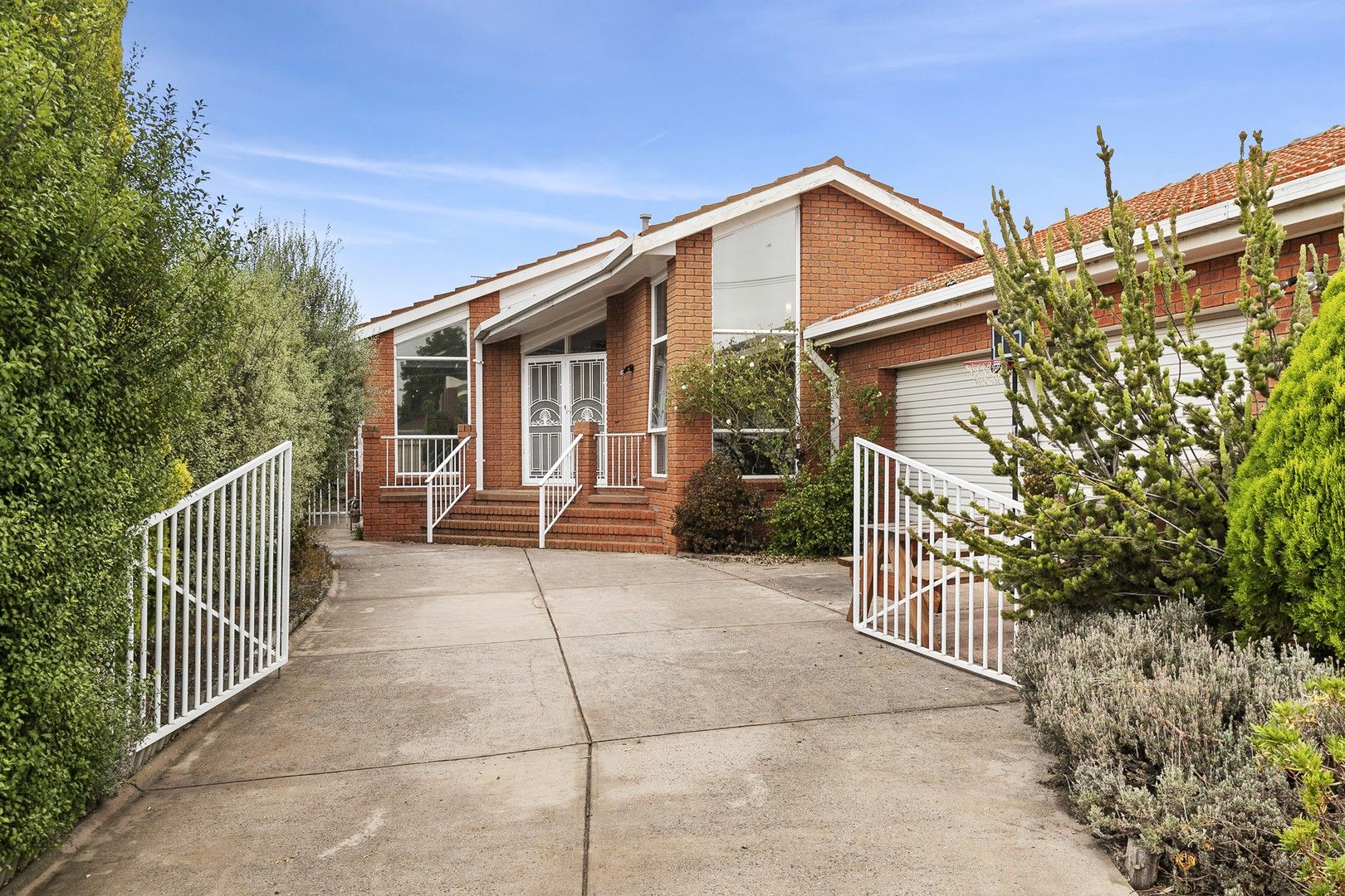 3 bedrooms House in 15 Hastie Avenue BELL PARK VIC, 3215