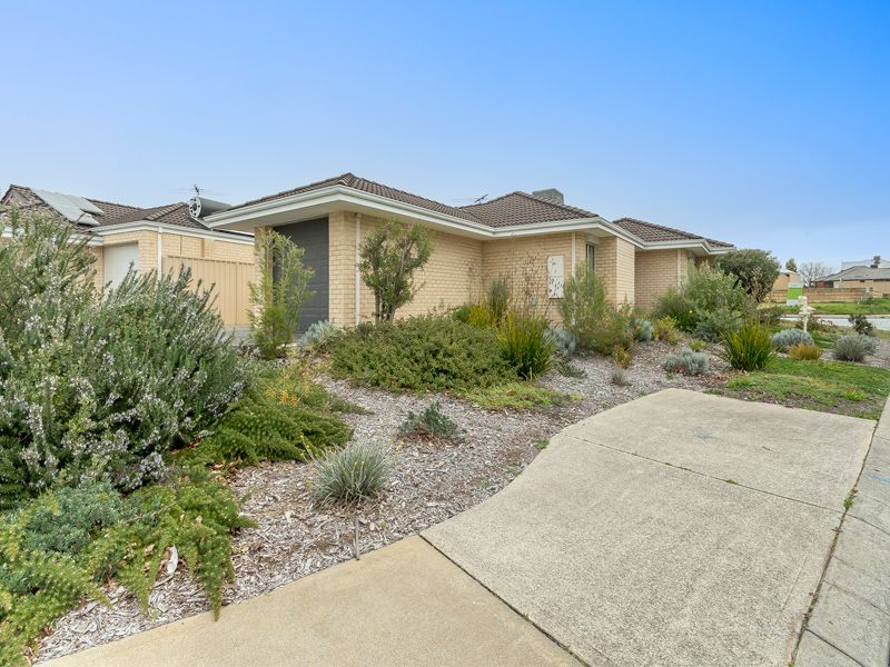 3 bedrooms House in 29 Kulin Pass CANNING VALE WA, 6155
