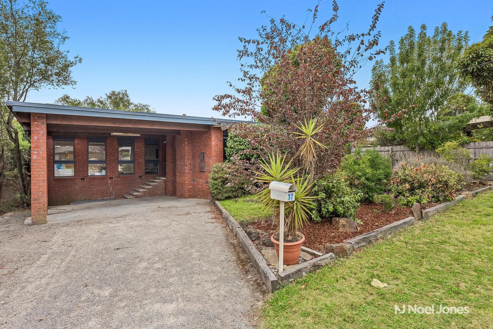 4 bedrooms House in 32 Elms Road MOOROOLBARK VIC, 3138